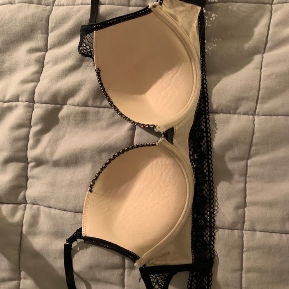 Lace bra - Picture 2 of 3